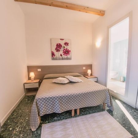 B&B Da Nicoletta San Pantaleo Extérieur photo