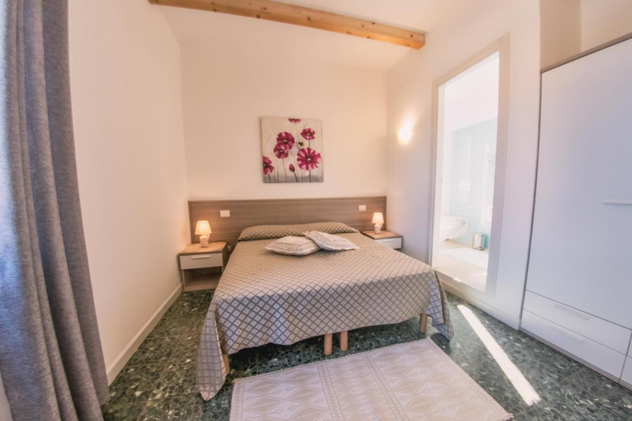 B&B Da Nicoletta San Pantaleo Extérieur photo