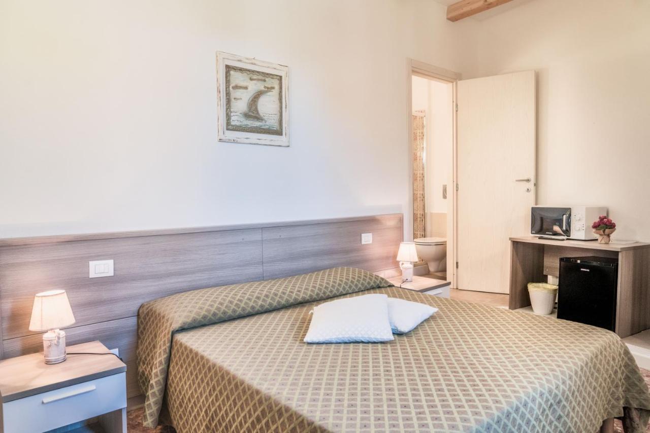 B&B Da Nicoletta San Pantaleo Extérieur photo